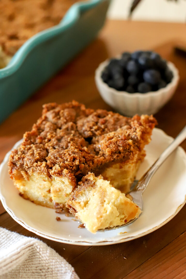 close up shot of breakfast fresh toast bake