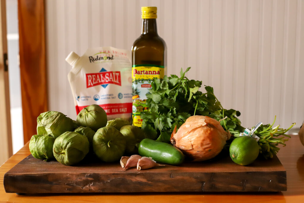 image of ingredients used to make roasted tomatillo salsa verde